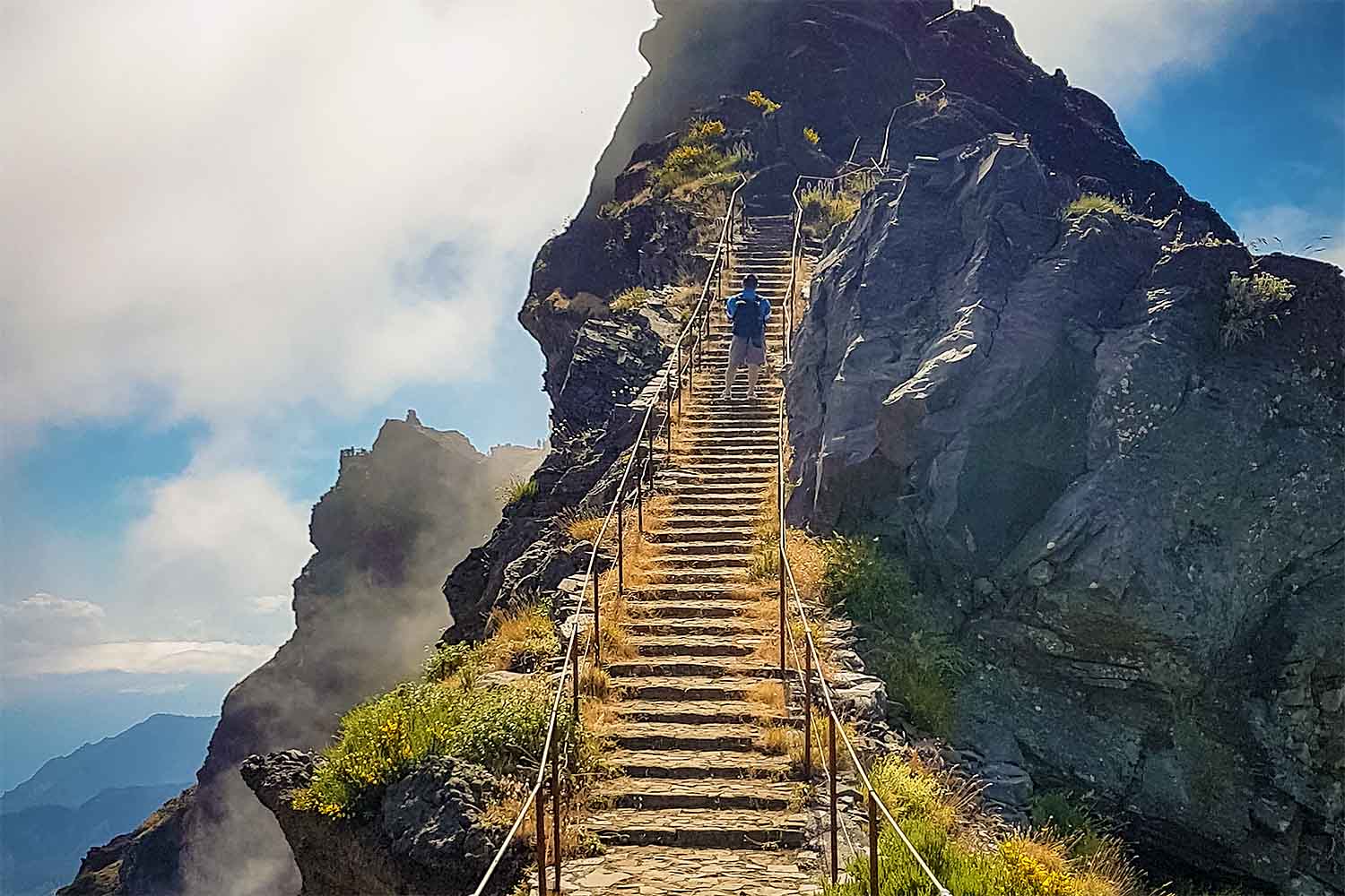 Sunrise Pico Arieiro – Pico Ruivo Walk